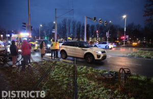 Fietser geschept door personenauto Lozerlaan Den Haag