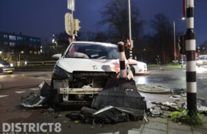 Flinke schade bij aanrijding Erasmusweg Den Haag