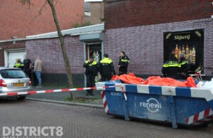 Politie verricht onderzoek na aanleiding van vechtpartij Minckelersstraat Den Haag