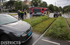 Veel verkeersoponthoud na botsing tussen twee auto’s Scheveningseweg Den Haag