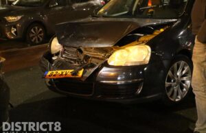 Kop-staartbotsing zorgt voor verkeershinder Melis Stokelaan Den Haag