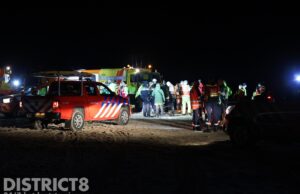 Twee personen uit water gehaald en gereanimeerd na grote zoekactie Strandslag 4 Den Haag