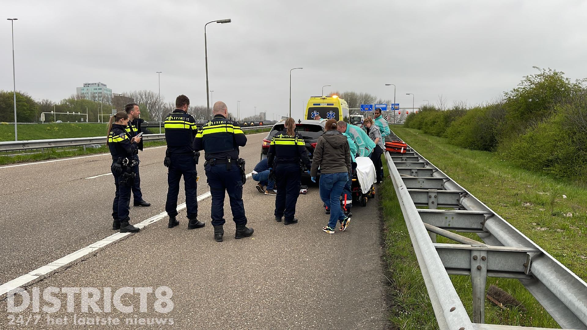 Vrouw Bevalt Van Dochter Op Snelweg A13 Delft 6866