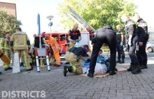 Zoekactie in ondergrondse container Sanne van Havelteplein Zoetermeer