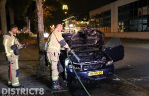 Rijdende auto vliegt spontaan in brand Polakweg Rijswijk