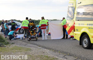 Wielrenner zwaargewond in duinen; wandelaarster aangehouden Schelpenpad Monster