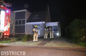 Garagebox flink beschadigd door brand Freule Wttewaall van Stoetwegensingel Pijnacker