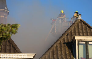 Meerdere personen gewond bij grote brand Markt Delft