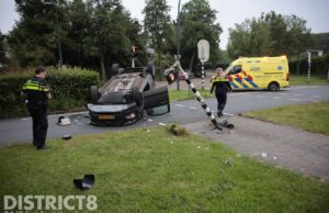 Auto belandt op zijn kop na eenzijdig ongeluk Wittenburgerweg Wassenaar