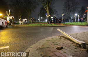 Automobilist gewond na eenzijdig ongeval Melis Stokelaan Den Haag