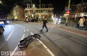 Schade na aanrijding tussen fatbike en personenauto Gevers Deynootweg Den Haag