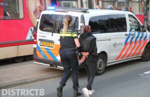 Veel politie en aanhoudingen na onrust in tram Laan van NOI Den Haag