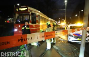 Tram ontspoord na aanrijding met persoon; slachtoffer overleden Carnegieplein Den Haag