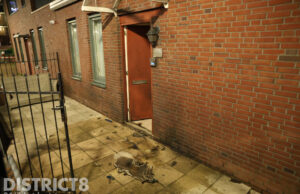 Bewoners geschrokken na explosie voor de deur Grietje van Burenhof Den Haag