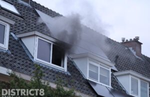 Flinke schade door felle brand op zolder van woning Ternatestraat Delft