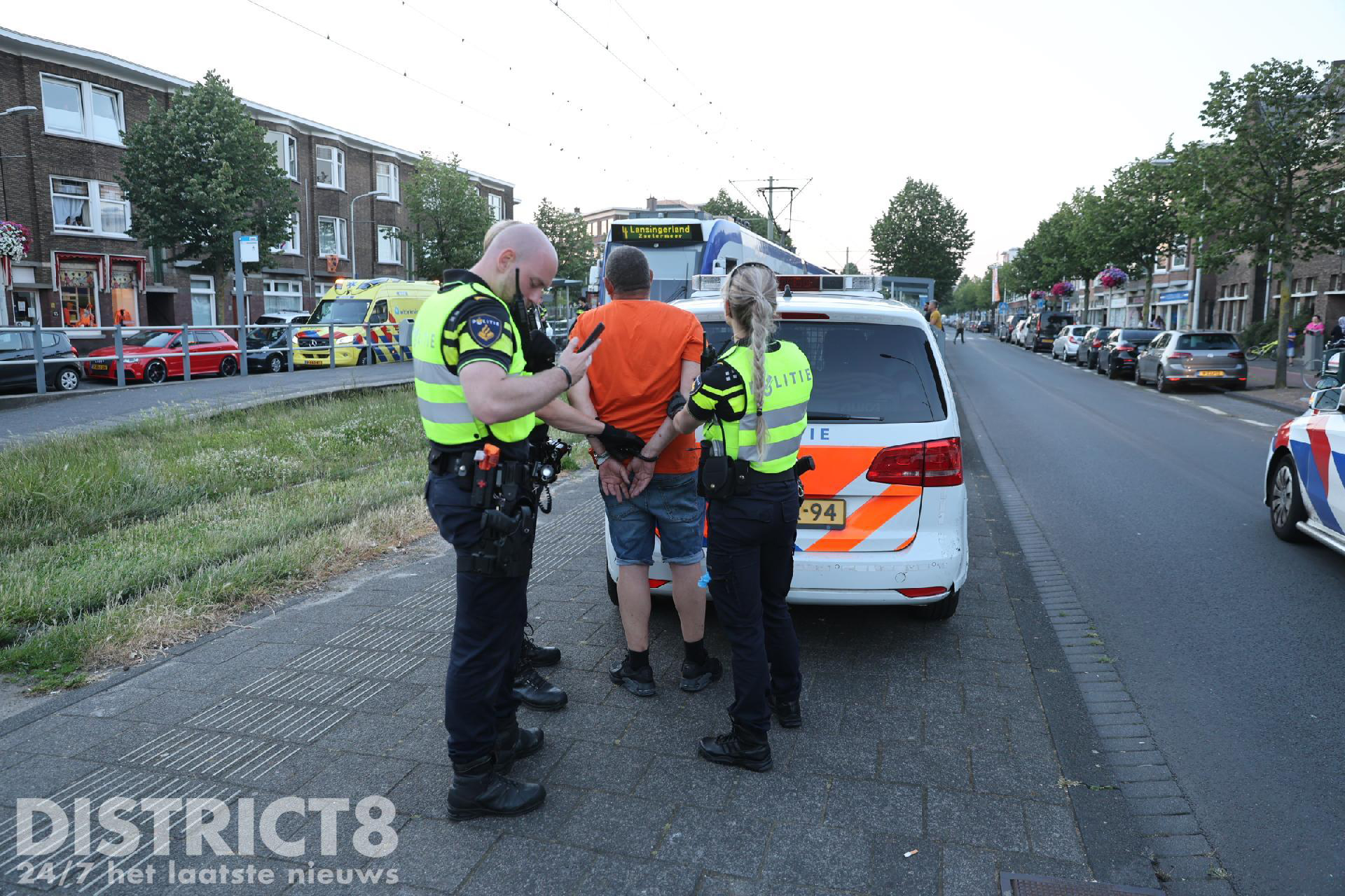 Verdachte aangehouden en gewond geraakt na steekpartij bij tramhalte Apeldoornselaan in Den Haag