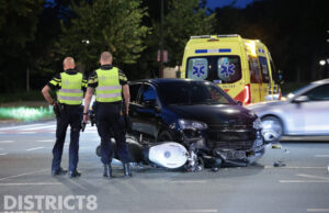Motorrijder gewond en veel schade na aanrijding met auto Van Alkemadelaan Den Haag