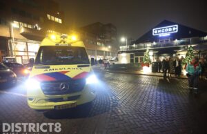 Hulpdiensten rukken groots uit voor melding persoon ter water Dr Lelykade Den Haag