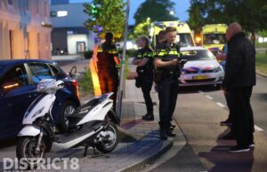 Scooterrijder gewond na botsing tegen geparkeerd voertuig Verrijn Stuartlaan Rijswijk