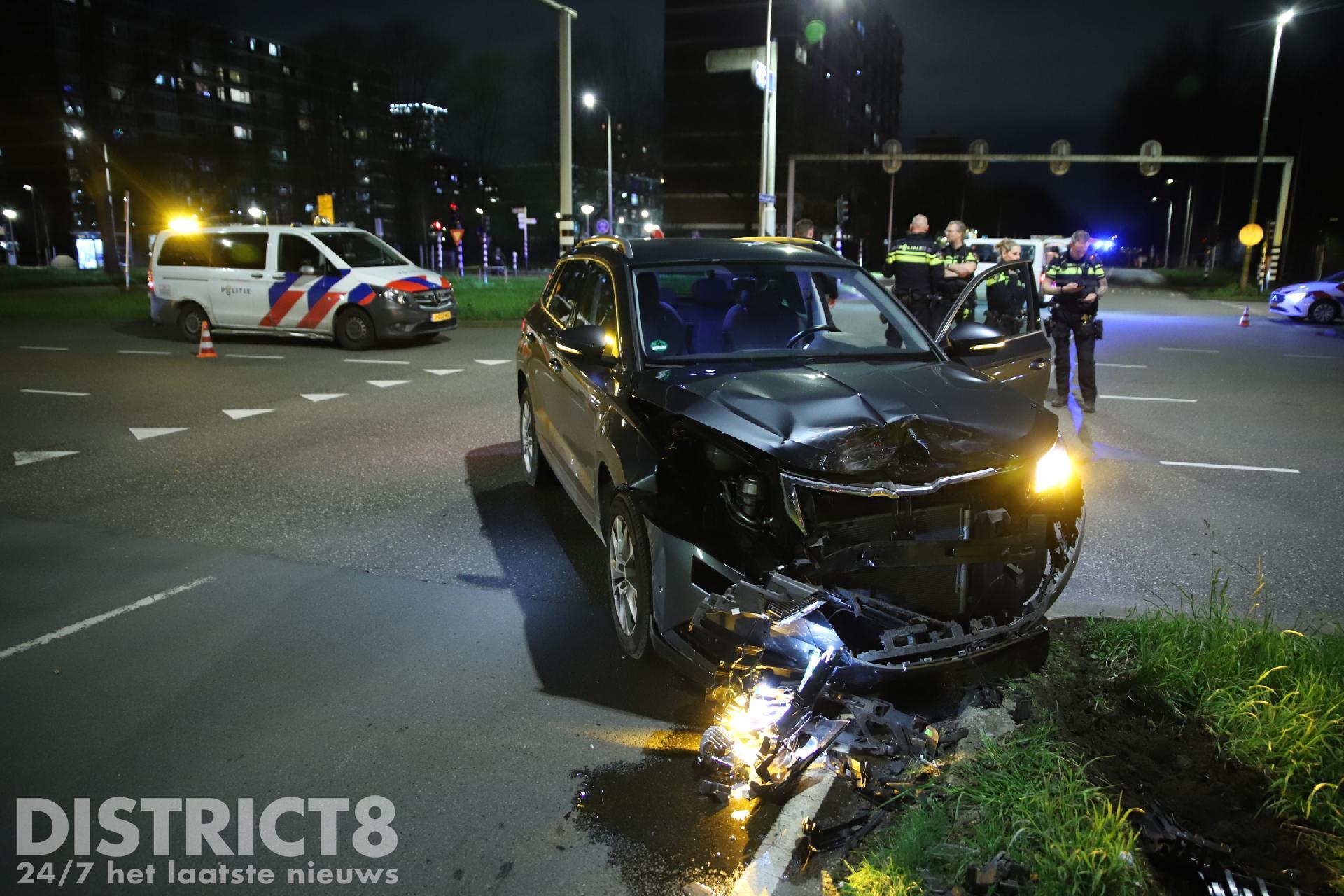 Flinke Schade En Gewonde Na Aanrijding Tussen Twee Voertuigen