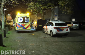 Man wordt in nek gestoken en beroofd van auto Van Tijn Monster