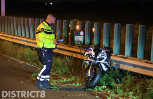 Motorrijder gewond na eenzijdig ongeluk A13 Delft