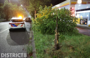 Automobilist lichtgewond na eenzijdig ongeval Benoordenhoutseweg Den Haag