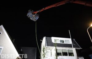 Brandweer uren bezig met vinden brandhaard Laan van Delfland Monster