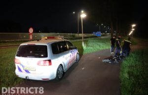 Gewonden bij botsing met bromfiets en fiets Nieuweveensepad Den Haag