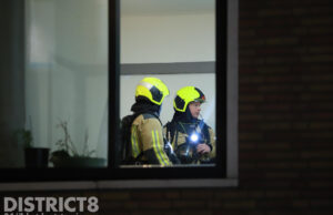Bewoonster ademt rook in bij woningbrand Pieter Langendijkstraat Den Haag