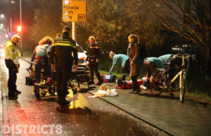 Fietser komt lelijk ten val en raakt ernstig gewond Soestdijksekade Den Haag