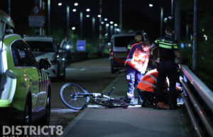 Man valt van fiets en raakt zwaargewond Kruithuisbrug Delft