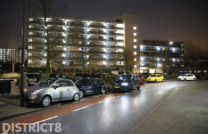 Automobilist knalt tegen twee geparkeerde auto’s Dr H.J. van Mooklaan Rijswijk