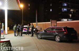 Maaltijdbezorger lichtgewond na botsing, automobilist vluchtte maar kwam toch terug Meerzichtlaan Zoetermeer
