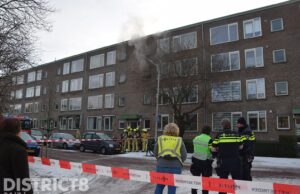 Veel rook bij keukenbrand Frank van Borselenstraat Delft