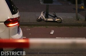 Zwaargewonde na aanrijding met politieauto Hoefkade Den Haag