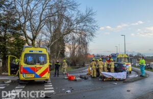 Vrouw bekneld na aanrijding Noordvliet Noordzijde Maassluis