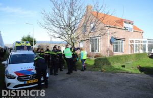 Overleden persoon aangetroffen in woning na melding steekpartij Regulierenpad Honselersdijk