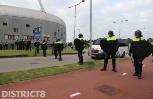 Mobiele Eenheid grijpt in na wedstrijd ADO Den Haag Cars Jeans Stadion Den Haag