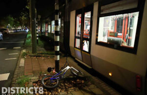 Fietsster gewond na ongeval met tram Loosduinsekade Den Haag