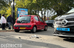 Flinke schade bij ongeval tussen taxi en automobilist Generaal Spoorlaan Rijswijk