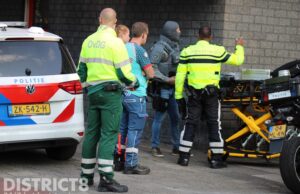 Arrestatieteam overmeesterd persoon Dirk Costerplein Delft