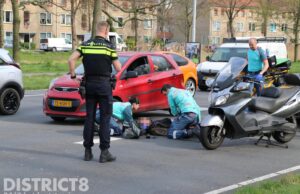 Gewonde na ongeval tussen auto en motorscooter Prinses Beatrixlaan Delft