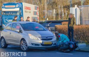 Scooterrijdster gewond na aanrijding met auto Bandijkweg Maasdijk