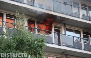 Uitslaande brand verwoest woning Troelstralaan Delft