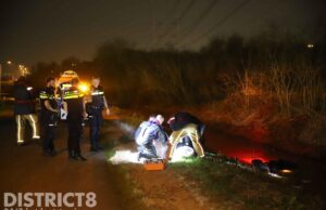 Man in scootmobiel te water geraakt Kerkpolderweg Delft