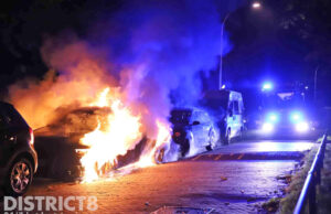 Geparkeerde auto gaat in vlammen op Weidevogellaan Den Haag