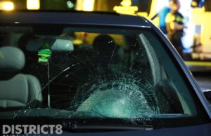 Fietser gewond na aanrijding met auto Kempstraat Den Haag