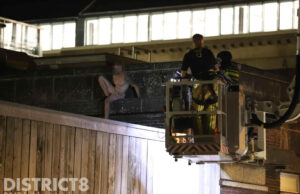 Verwarde man op dak zorgt voor inzet hulpdiensten Zuidplantsoen Delft