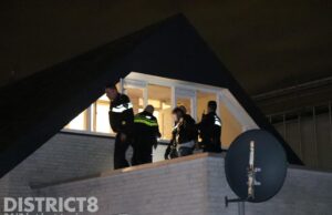 Zwaargewonde en twee aanhoudingen na steekpartij in woning Albert van ’t Hartweg Bleiswijk